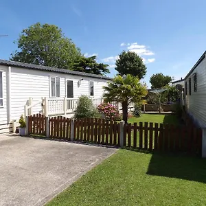 Hares Haven Pet Friendly Sleeps 6 , Kingston upon Hull United Kingdom